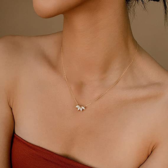 Minimalist Shining Flower Petal Necklace for Women Lotus Flower Pendant Necklace Female Party Anniversary Jewelry — additional product view