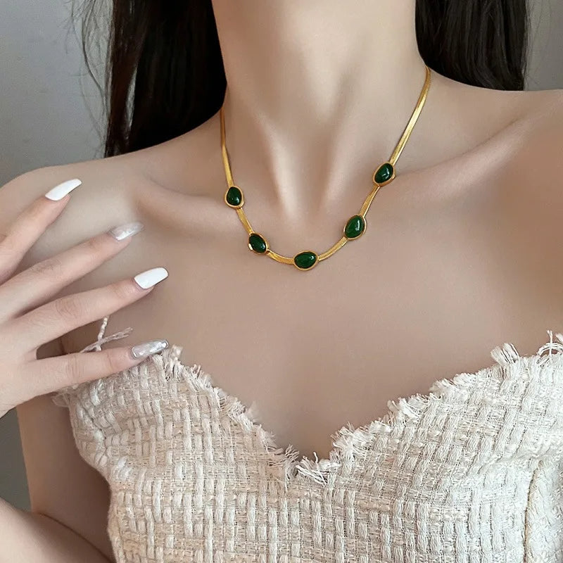 Green Stone Crytal Snake Chain Multilayer Necklace for Women Pendant Boho — detail view