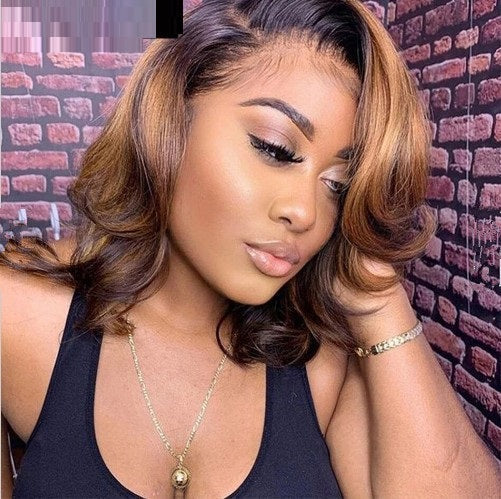 Split Lace Short Curly Hair Synthetic Wigs — detail view