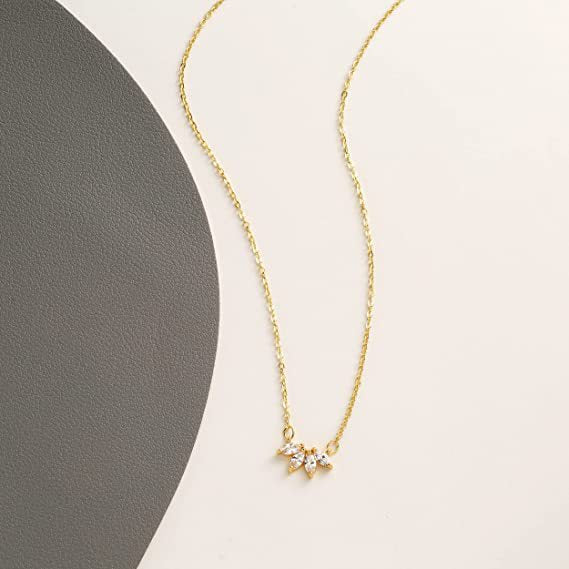 Minimalist Shining Flower Petal Necklace for Women Lotus Flower Pendant Necklace Female Party Anniversary Jewelry — main product view